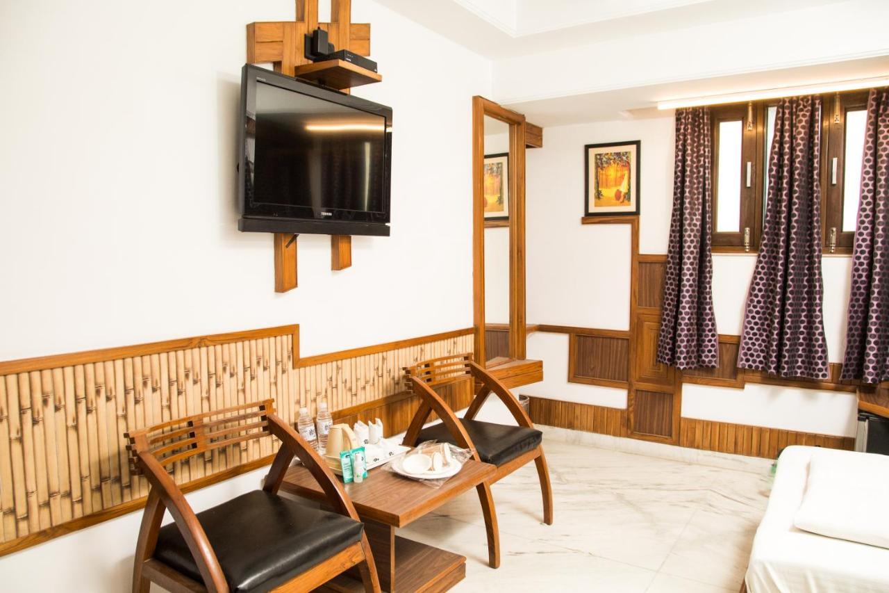The Natraj Yes Please -New Delhi Hotell Exteriör bild