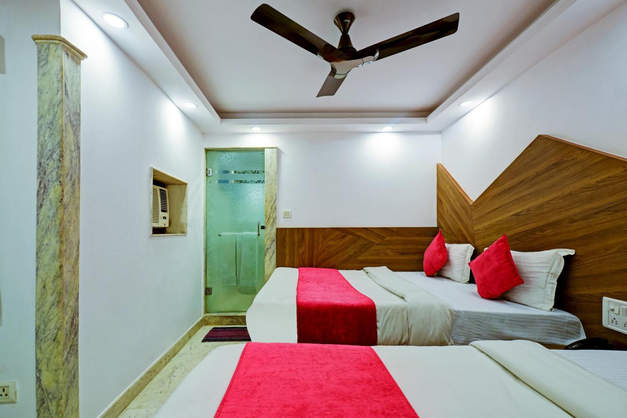 The Natraj Yes Please -New Delhi Hotell Exteriör bild