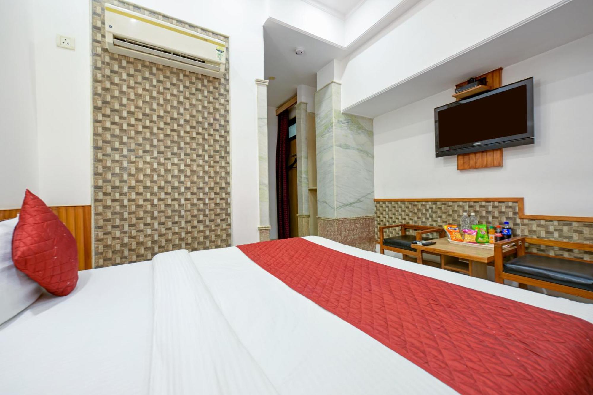 The Natraj Yes Please -New Delhi Hotell Exteriör bild