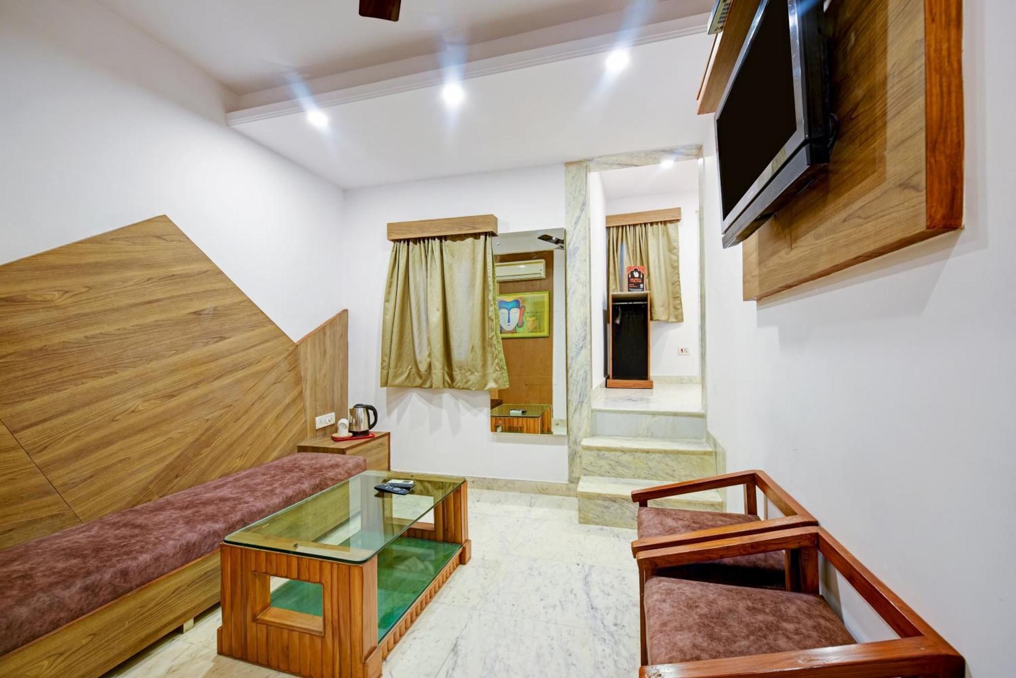 The Natraj Yes Please -New Delhi Hotell Exteriör bild