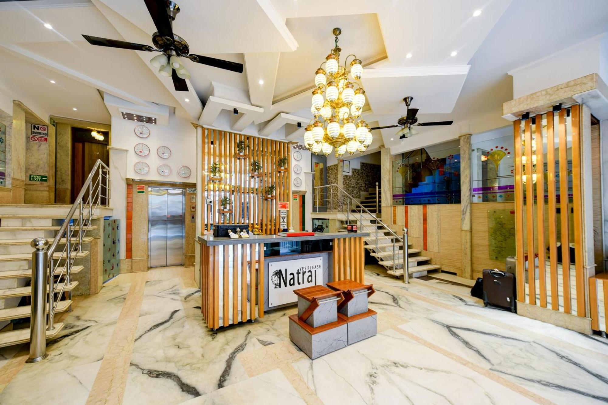 The Natraj Yes Please -New Delhi Hotell Exteriör bild