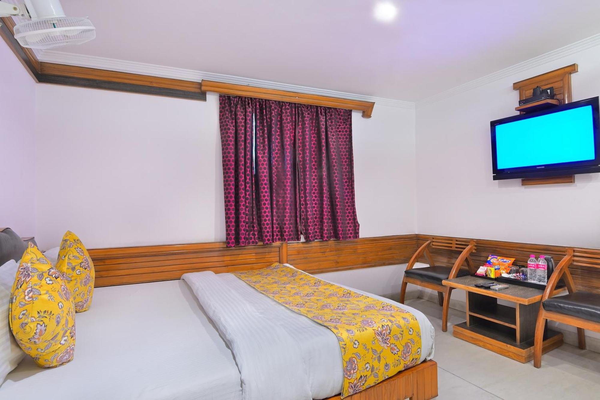The Natraj Yes Please -New Delhi Hotell Exteriör bild