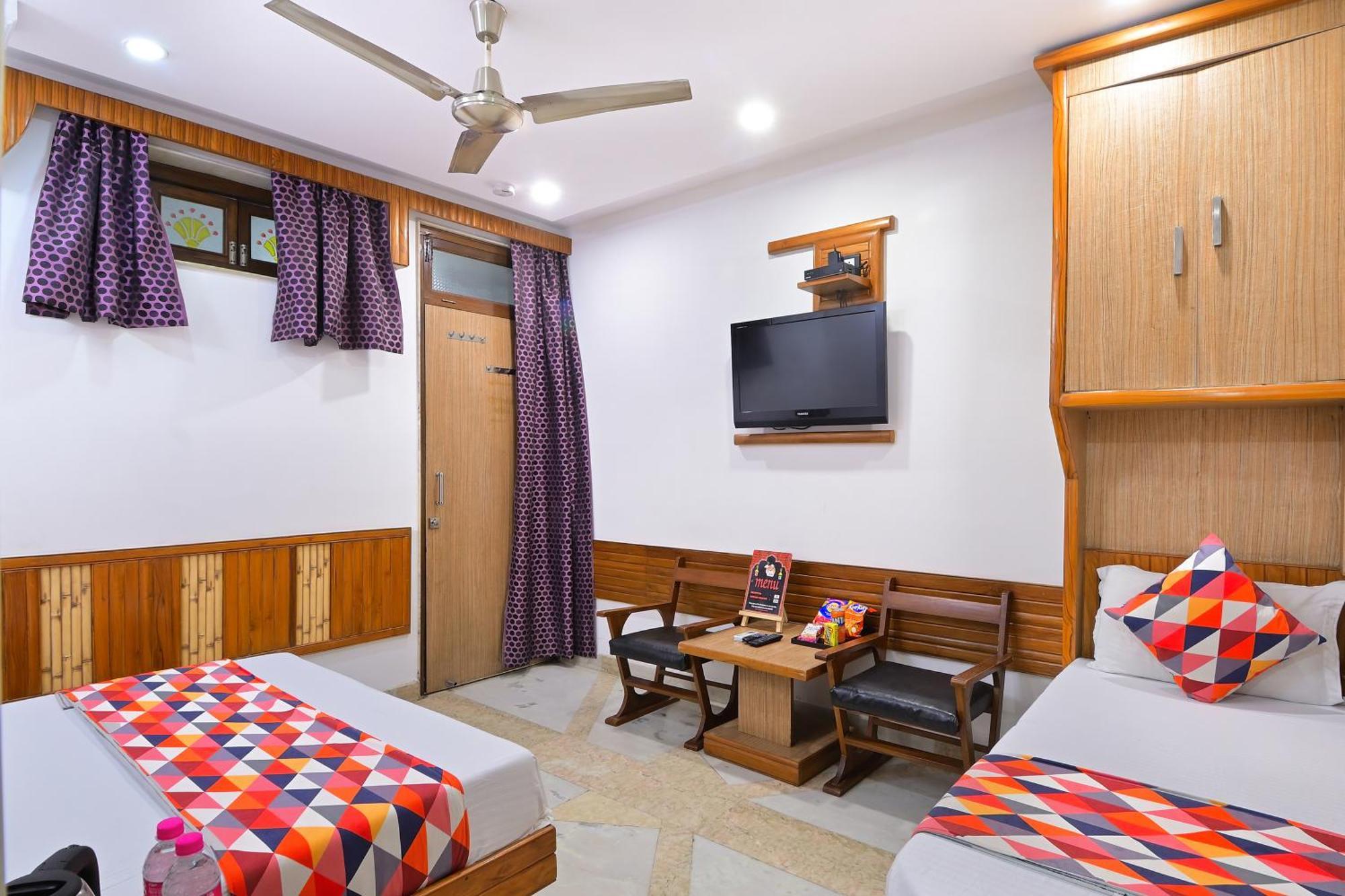 The Natraj Yes Please -New Delhi Hotell Exteriör bild